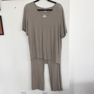 Ghost 2 piece top and pants